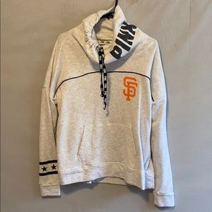 SF Giant’s sweatshirt